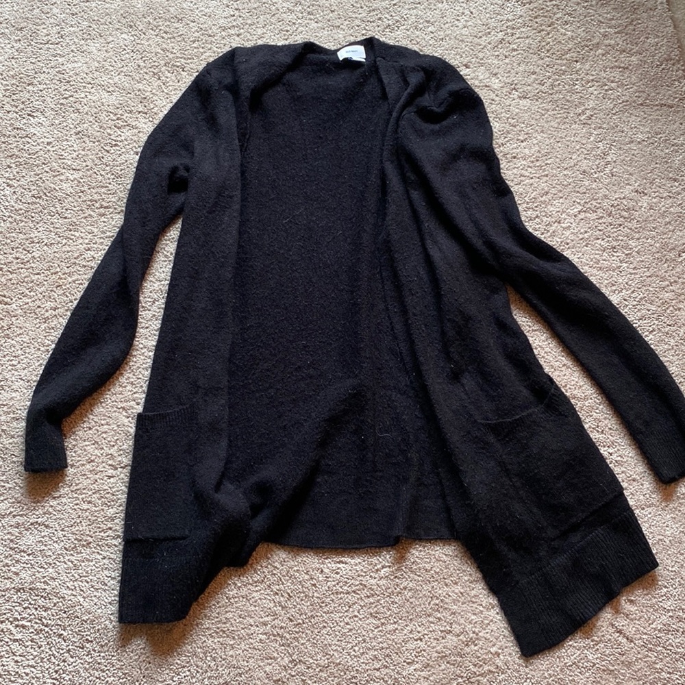 Old navy long sweater in size medium